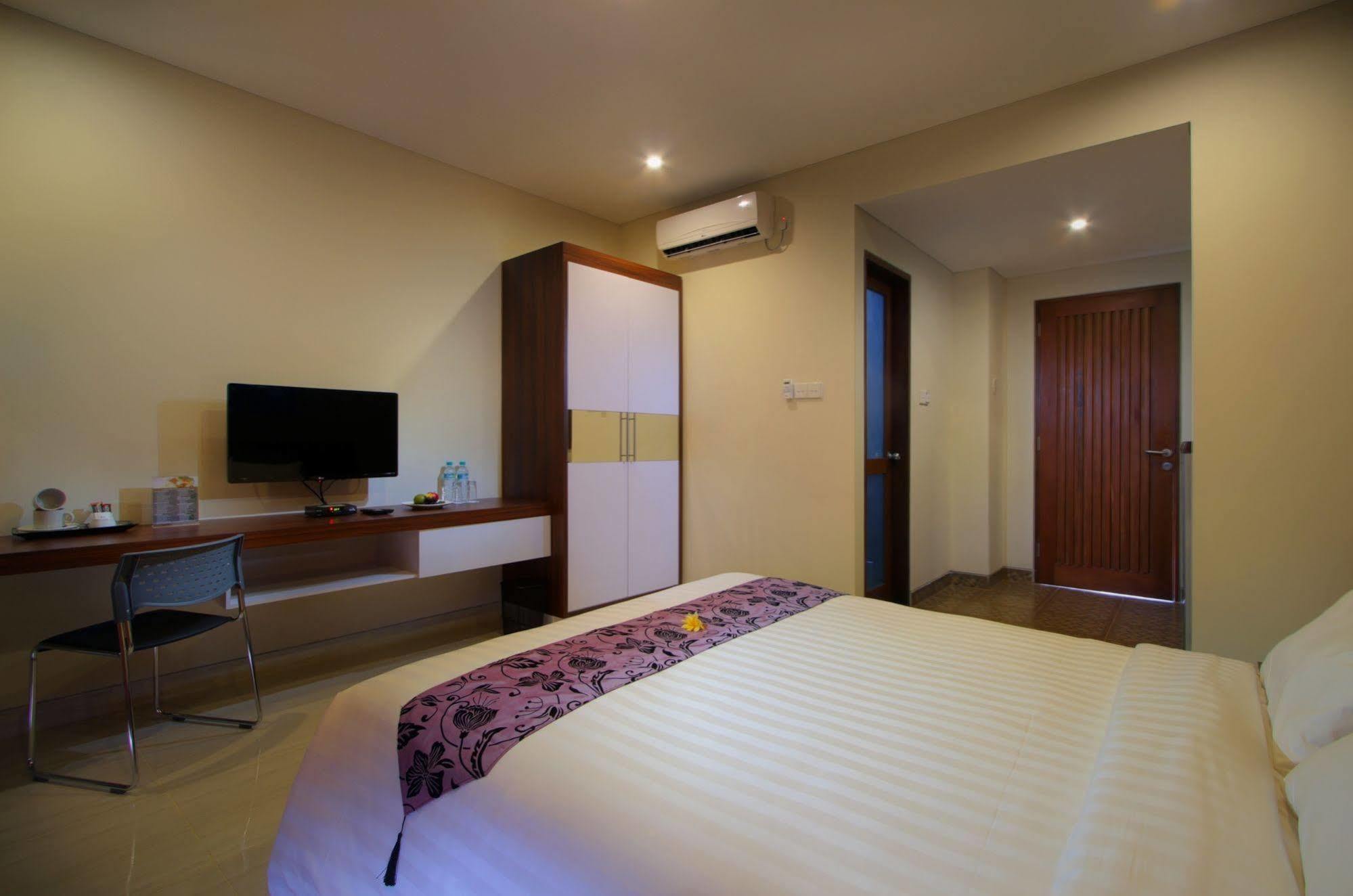 Umah Bali Suites And Residence Dempasar Exterior foto